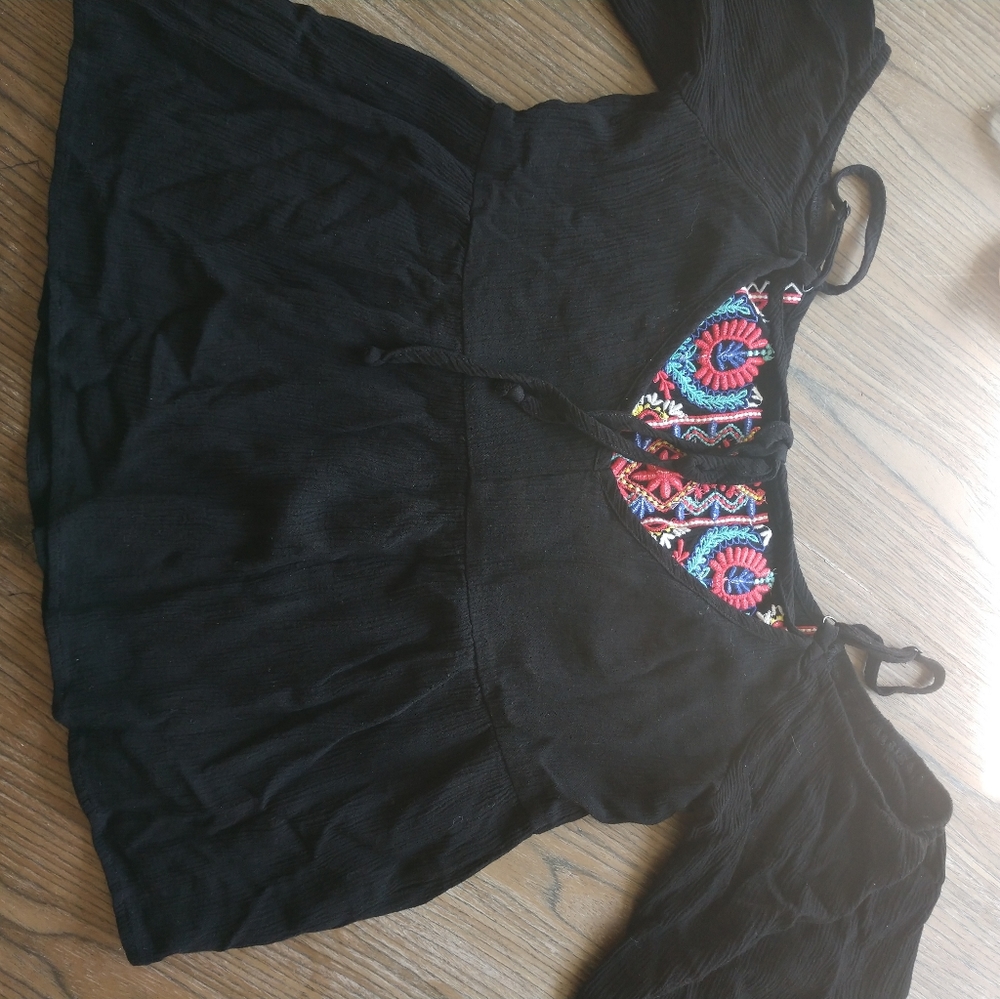 Embroidered top - Picture 7 of 7
